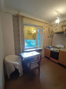 Сдам 2 КВ. по ул. Лахтинская (район АТБ) 1/5.5000+к. у.