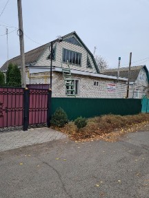 Шпола, центральна вулиця, продаж частини домоводіння!