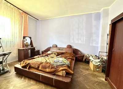 Продається будинок у центрі міста Стрия (із двох квартир).