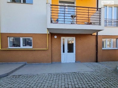 Продаж комерційного приміщення по пр. Червоної Калини (новобуд) 1 ( ни