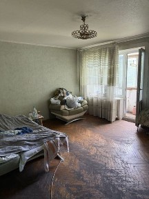 Продам 3 кімнатну квартиру 72 кв. м. Дніпро Тополь 1 без комісіі