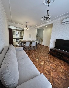 Київ, Голосіївський, вул. Садова 1 Б