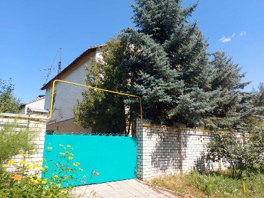 Продам дом 298 кв. м в 200 м от реки и 50 м от леса