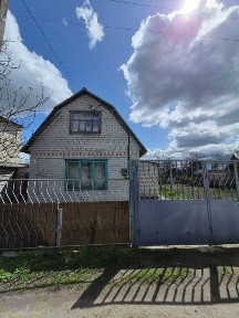 Продам ДАЧУ в РОМАНКАХ в кооп. ЛОКОМОТИВ. 6000