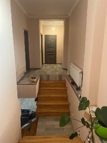 Центр напівособняк