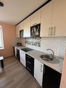 Продам двокімнатну квартиру на Київській 46