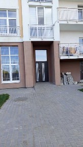 Продаж. 2 кім. квартира простора 77,7м. кв. в зданій та заселеній Новобудові з ПРАВОМ ВЛАСНОСТІ на руках. Без комісії.