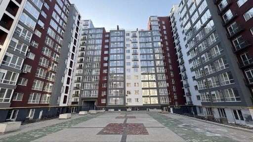 Продам двокімнатну квартиру з газовим опаленням жк княгинин