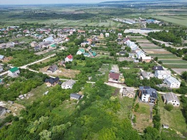 Продаж двох поверхового будинку з земельною ділянкою 15 сотих. Золочівський район с. Ясенівці