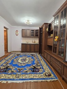 Продається 2 кімнати в СІМЕЙНОМУ гуртожитку 45м2! КОМАРОВА (ЧЕРЕМОШ), СВІЙ САНВУЗОЛ ТА МІНІ КУХНЯ, меблі та техніка залишаються, без податку!