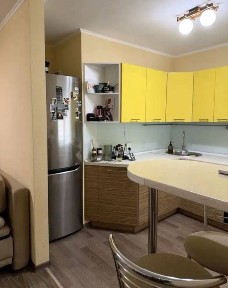 Продам 2к квартиру, пр. Поля