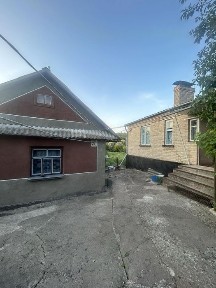 Продаж будинку в мальовничому куточку с. Городок.