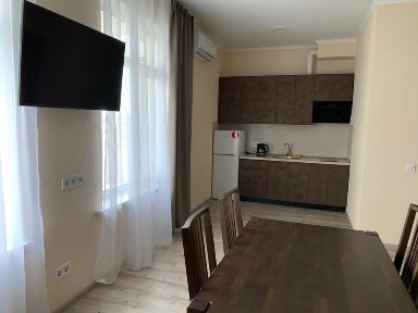 Здам 1 кім квартиру. Можна на короткий термін.
