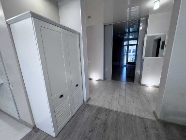 Продажа 3 кв. вул. Ракетна 24, 4/17, 80 кв. м.дизайнерський ремонт, меблі, техніка