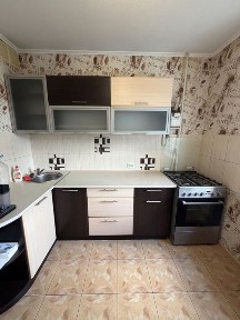 Продам 2- кімнатну квартиру по вул. Чорних Запорожців, 68