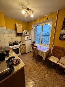 Палац України, центр, продаж, Предславинська!