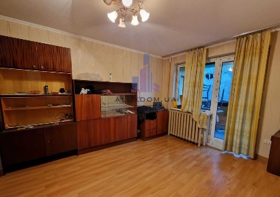 Продаж 2-к кв. просп. Василя Порика, буд. 14, Виноградар ТРЦ Ретровіль