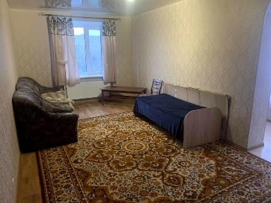 Продається 2-кімнатна квартира в новому будинку, Свердловський масив, єОселя