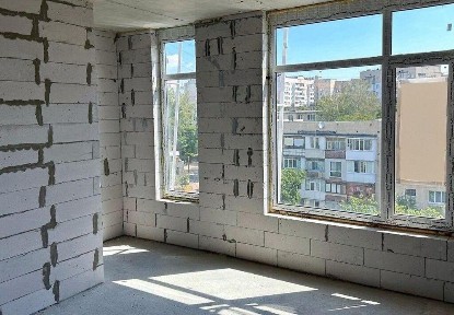 Простора 3-кімнатна квартира в престижному ЖК на Космонавтів
