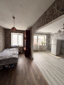 Квартира в центрі, вул. Коцюбинського