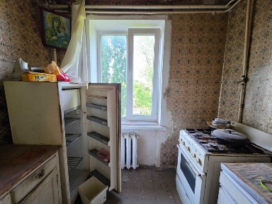 Продается однокомнатная квартира на ЮГОКе по улице Груни Романовой