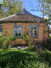 Продам будинок 65 м² с Запорожец, 15-20 хвилин від Жовтих Вод. Ділянка 100 сот, літня кухня, погреб, сарай.