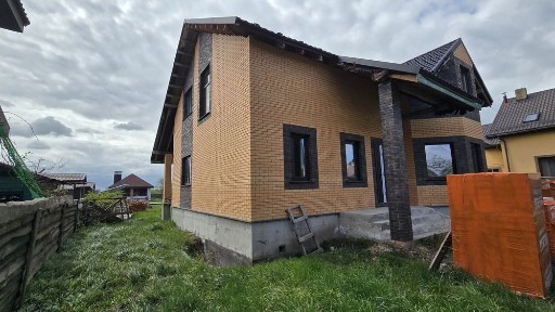 Продаж будинку на початку с. Глибочиця