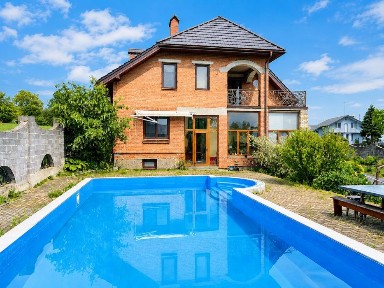 Продаж будинку! Трц» Вікторія Гарденс», Львів, 10 хвилин!