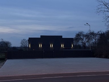 Продаж сучасного складського приміщення. 1200м², 42сот. в 7 км від Львова в с. Бартатів з прямим виїздом на логістичний шлях М11 Львів-Шегині.