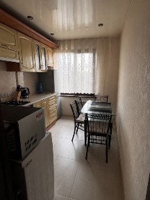 Продам 2к квартиру Лівобережний-3