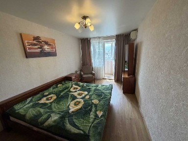 Киев, Маршала Тимошенко ул., 13