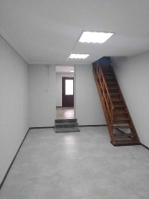 80 м2, Центральний ринок