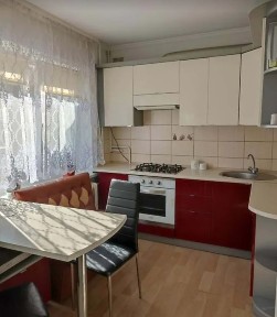 Продаж 2 кімнатної квартири, 45,2 м. кв., вул. Карпенка