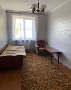 Трикімнатна квартира, Макарів, центр. Сертифікат +