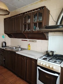 Продам 3-х кімнатну квартиру район залізничного селища.