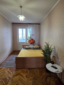 Киев, Леся Курбаса просп., 4