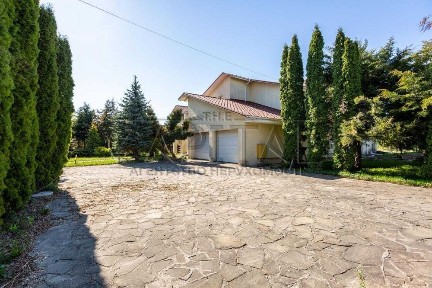 Київська область, Креничі