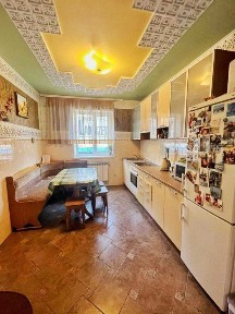 * Будинок 100м² + 6 соток по вул. Лазурна (Віта-Литовська, у народі - Чапаївка)