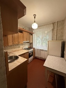 Продам 1-кімнатну квартиру на Молодіжному.