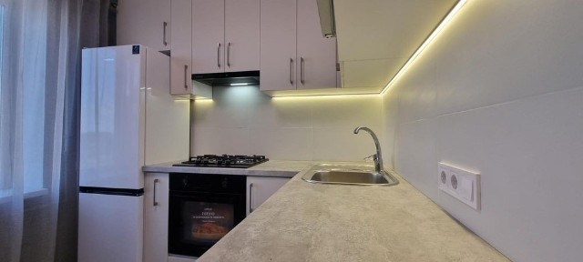 1к. кв. Роганская ул. 100В