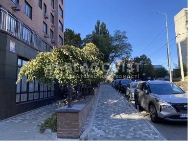 Продаж квартири Поділ Стильна 45м2 2 кім Клубний ЖК Hennessy House Хенесі Хаус вул. Нагірна 16 Паркінг є
