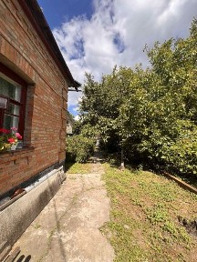 Продаж частини будинку м. Сквира