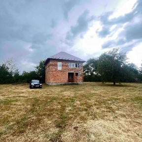 Продаж будинку в с Цуцилів-20 км від Івано-Франківська
