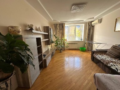 Оренда 3-кімнатної квартири в центрі міста, вул. Пулюя, 15а