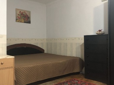 Продаж дуже світлої квартири. Русанівка