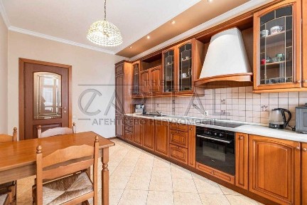 Продаж / Квартира / 127 м2 / Печерський район / вул. Предславинська, 31/11