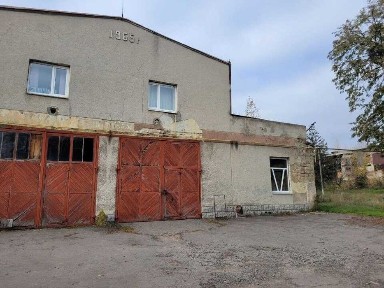 Майновий комплекс 3652 м², центр м. Тульчин, під виробництво, ремонт, склад, логістику