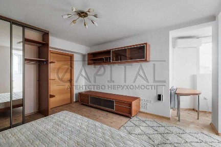 Оренда квартири, Оболонь, Оболонська площа