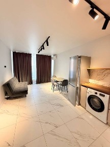 Продам 1к квартиру з ремонтом в р-н Центрального парку
