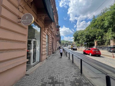 Оренда приміщення по вул. І. Франка 63
